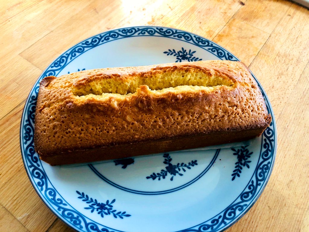 ブルターニュ生まれのバターケーキ、キャトルカール(Quatre-Quarts)の作り方